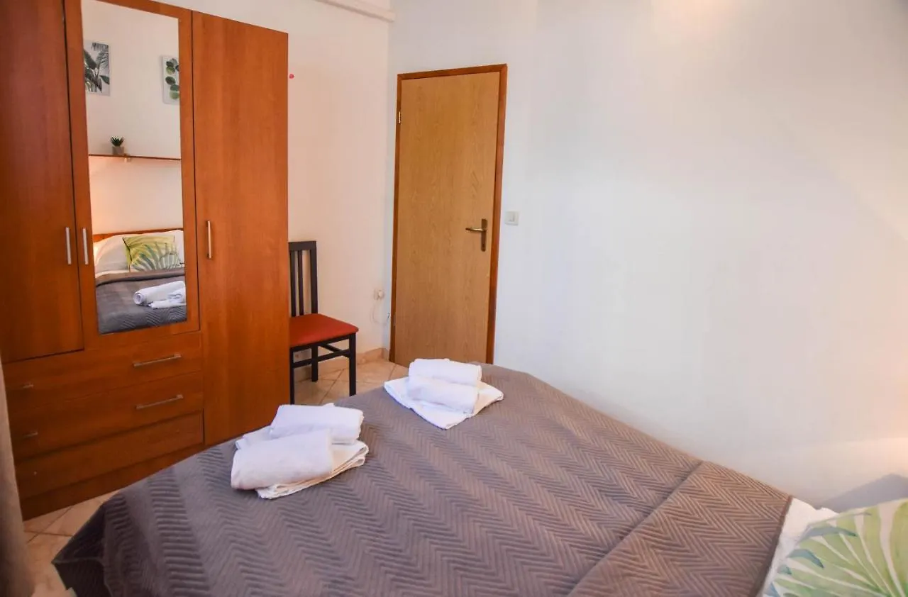 Apartments Ante Pakoštane Chorvatsko